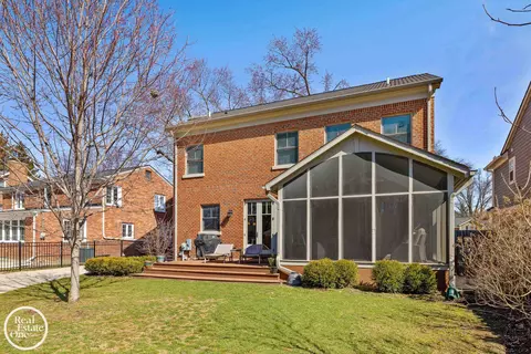Exterior - 577 Washington, Grosse Pointe, MI 48230 photo 18 of 23