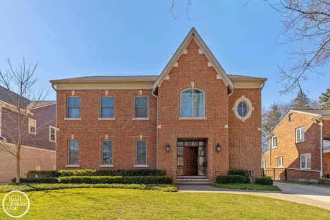 577 Washington, Grosse Pointe, MI 48230