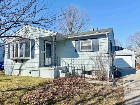 1207 Mercer, Essexville, MI 48732
