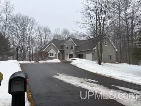 931 Dalmar, Kingsford, MI 49802