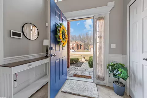Entry Way - 21736 Pine Cone, Macomb, MI 48042 photo 2 of 4