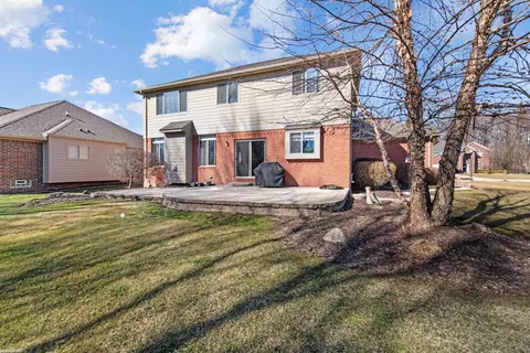 Exterior - 21736 Pine Cone, Macomb, MI 48042 photo 6 of 6