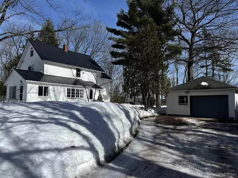 48454 Lincoln, Houghton, MI 49931