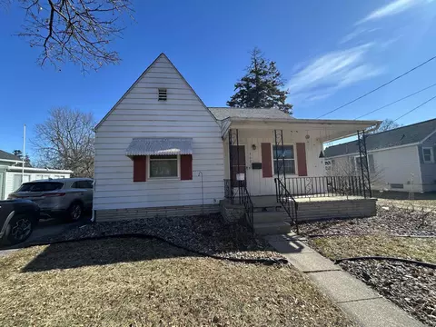 707 Burns, Essexville, MI 48732