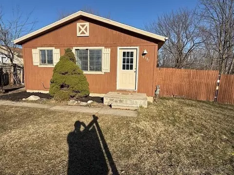58782 Chennault, New Haven, MI 48048