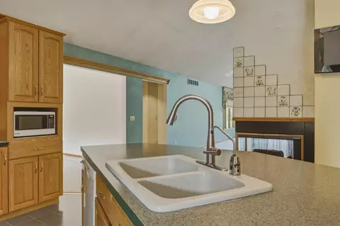Kitchen - 10722 S Gera, Birch Run, MI 48415 photo 4 of 9