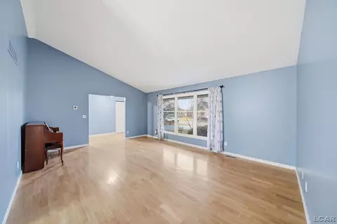 Living - 3203 Northmor Dr, Adrian, MI 49221 photo 2 of 6