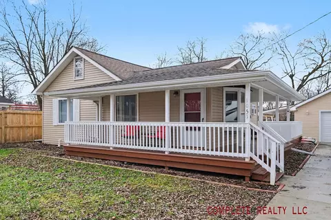 Exterior - 1051 Pinehurst, Mount Morris, MI 48458 photo 3 of 10