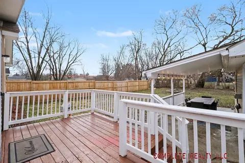 Exterior - 1051 Pinehurst, Mount Morris, MI 48458 photo 5 of 10