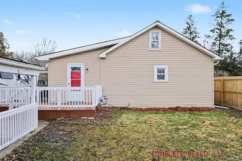 Exterior - 1051 Pinehurst, Mount Morris, MI 48458 photo 9 of 10