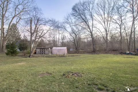 Exterior - 3335 School, Temperance, MI 48182 photo 5 of 6