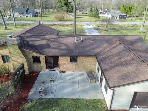 View/Area - 3335 School, Temperance, MI 48182 photo 3 of 6