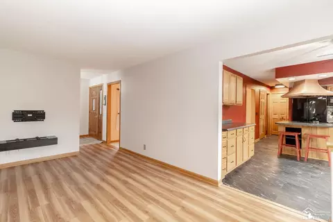 Living - 3335 School, Temperance, MI 48182 photo 5 of 6