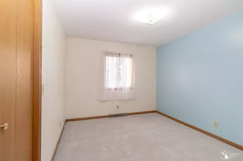 Bedroom - 3335 School, Temperance, MI 48182 photo 6 of 7