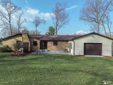 Exterior - 3335 School, Temperance, MI 48182 photo 3 of 6