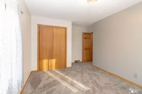 Bedroom - 3335 School, Temperance, MI 48182 photo 5 of 7