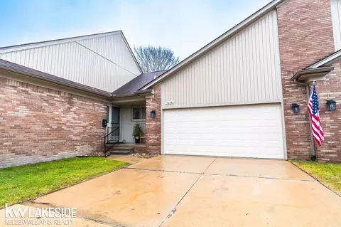 42565 Leonardo S, Clinton Township, MI 48038