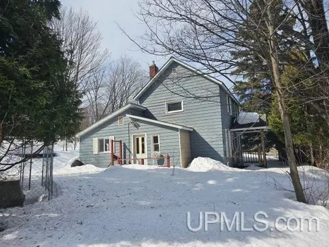 212 Patch, Negaunee, MI 49866