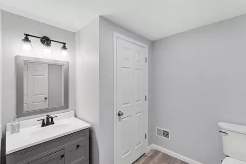 Bath - 21368 Rome, Macomb, MI 48044 photo 4 of 4