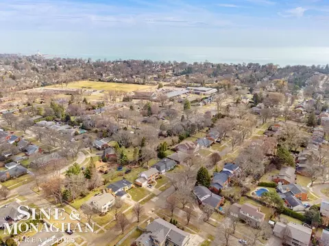 View/Area - 715 Pear Tree, Grosse Pointe Woods, MI 48236 photo 7 of 11
