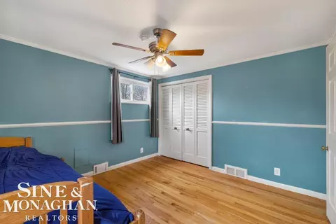 Bedroom - 715 Pear Tree, Grosse Pointe Woods, MI 48236 photo 3 of 4