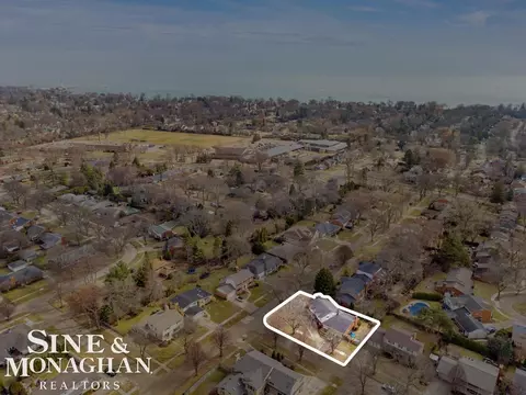 View/Area - 715 Pear Tree, Grosse Pointe Woods, MI 48236 photo 1 of 11