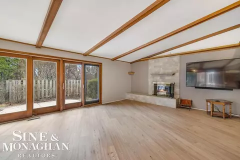 Living - 715 Pear Tree, Grosse Pointe Woods, MI 48236 photo 6 of 8