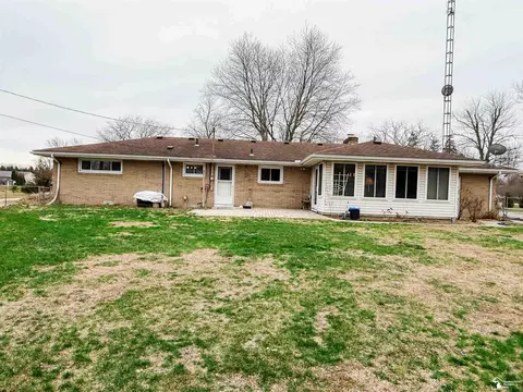 Exterior - 4230 Saint Anthony, Temperance, MI 48182 photo 4 of 5