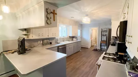 Kitchen - 4230 Saint Anthony, Temperance, MI 48182 photo 3 of 3
