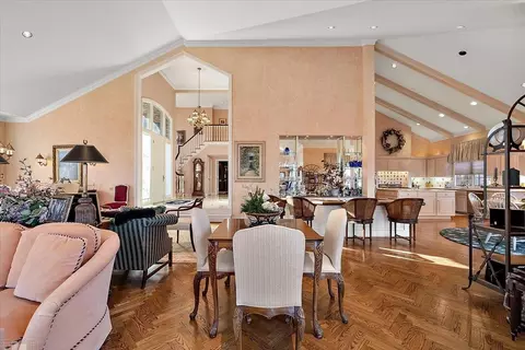 Dining - 207 Lake Shr, Grosse Pointe Farms, MI 48236 photo 2 of 6