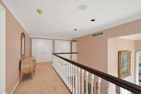 Entry Way - 207 Lake Shr, Grosse Pointe Farms, MI 48236 photo 4 of 6