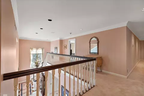 Entry Way - 207 Lake Shr, Grosse Pointe Farms, MI 48236 photo 5 of 6