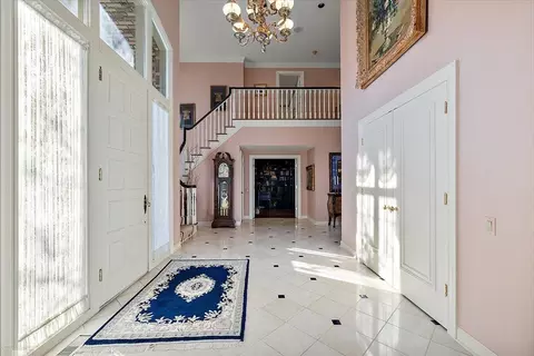 Entry Way - 207 Lake Shr, Grosse Pointe Farms, MI 48236 photo 1 of 6