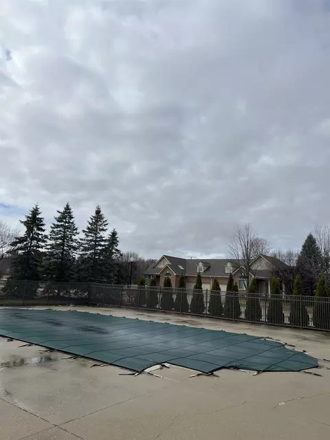 Exterior - 49514 Sable Crk, Macomb, MI 48042 photo 8 of 9