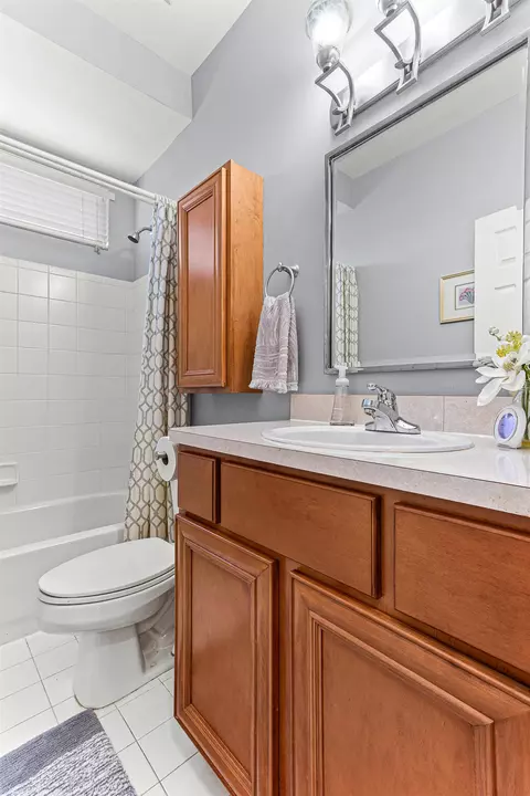 Bath - 49514 Sable Crk, Macomb, MI 48042 photo 5 of 5