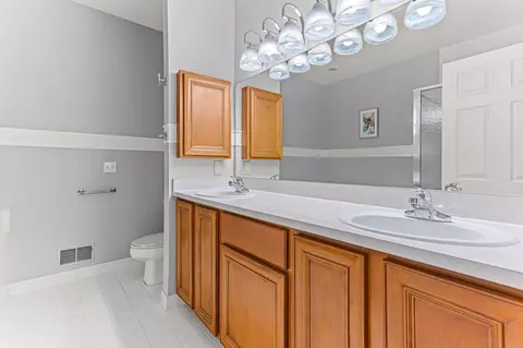 Bath - 49514 Sable Crk, Macomb, MI 48042 photo 1 of 5