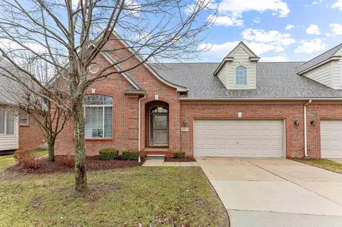 49514 Sable Crk, Macomb, MI 48042