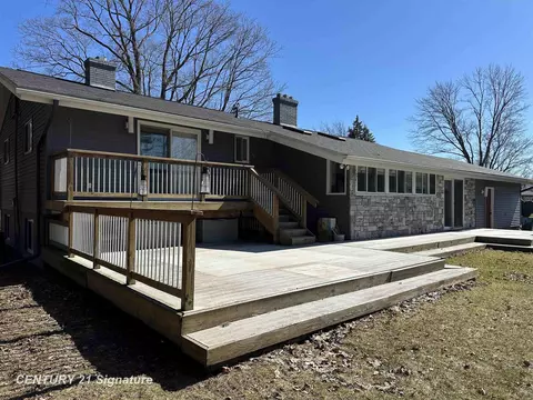 Exterior - 7151 N Elms, Flushing, MI 48433 photo 16 of 26
