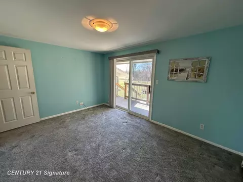 Bedroom - 7151 N Elms, Flushing, MI 48433 photo 2 of 4