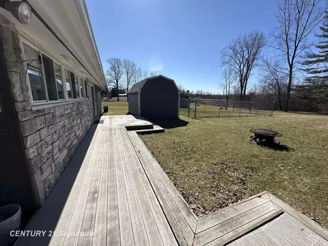 Exterior - 7151 N Elms, Flushing, MI 48433 photo 22 of 26