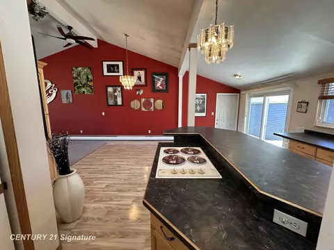 Kitchen - 7151 N Elms, Flushing, MI 48433 photo 7 of 7