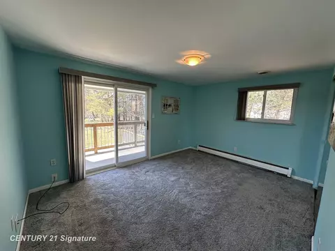 Bedroom - 7151 N Elms, Flushing, MI 48433 photo 1 of 4