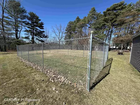 Exterior - 7151 N Elms, Flushing, MI 48433 photo 7 of 26