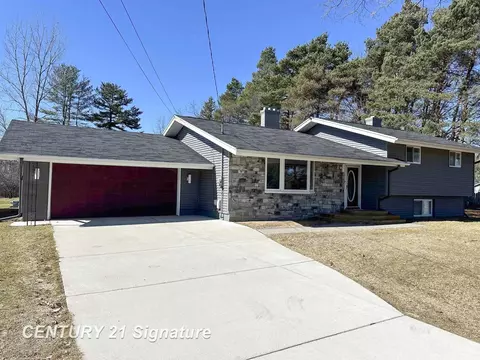 Exterior - 7151 N Elms, Flushing, MI 48433 photo 4 of 26