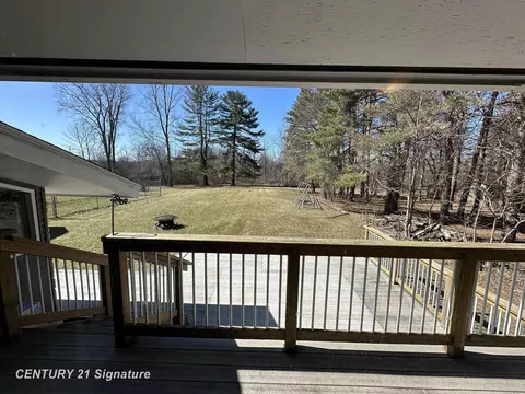 Exterior - 7151 N Elms, Flushing, MI 48433 photo 6 of 26