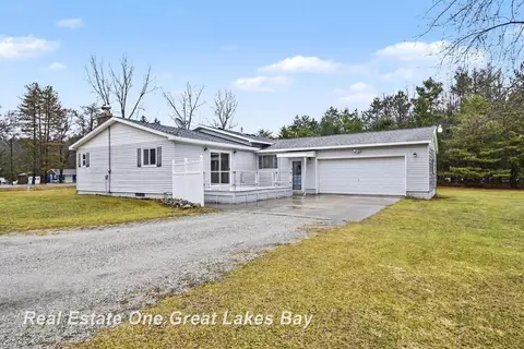 Other - 2750 E Deckerville, Caro, MI 48723 photo 2 of 5