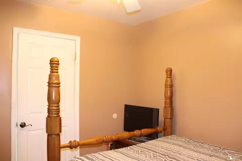 Bedroom - 3159 Maplewood, Monroe, MI 48162 photo 3 of 3