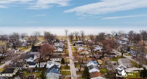 View/Area - 3159 Maplewood, Monroe, MI 48162 photo 2 of 3