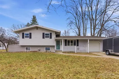 3214 Birchfield, Midland, MI 48642