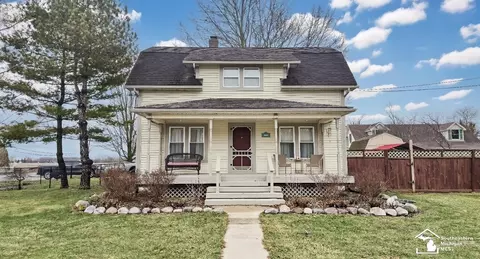 6964 S Huron Riv, South Rockwood, MI 48179